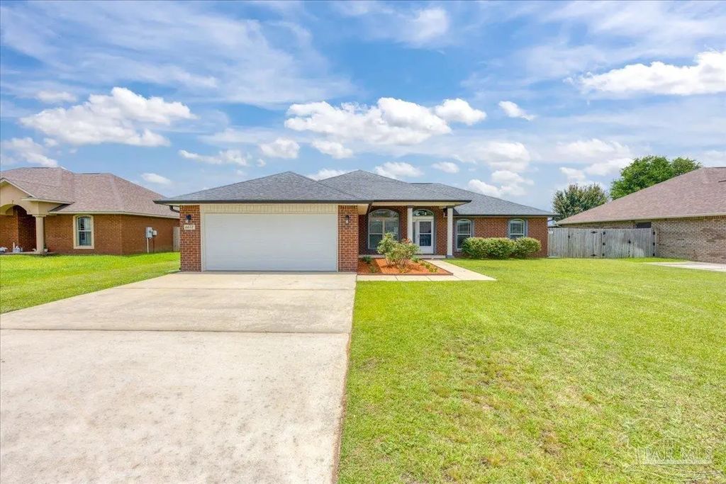 6072 Winchester Cir, Milton