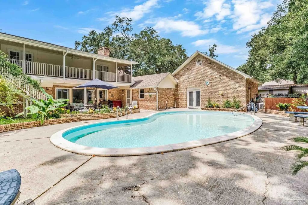32 Blithewood Dr, Pensacola