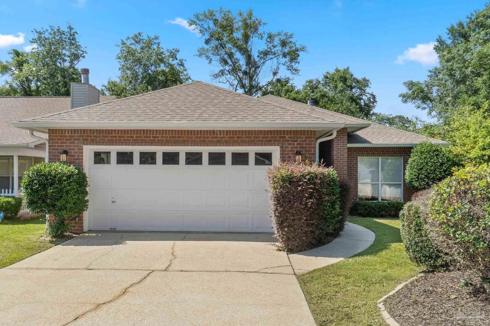 Photo of Listing #676553