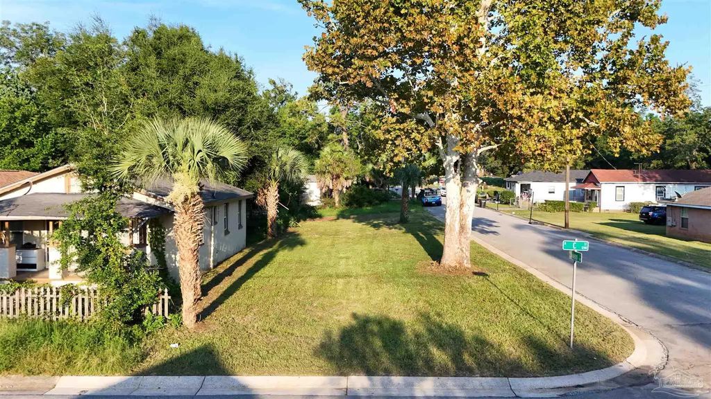 1200 N C St, Pensacola