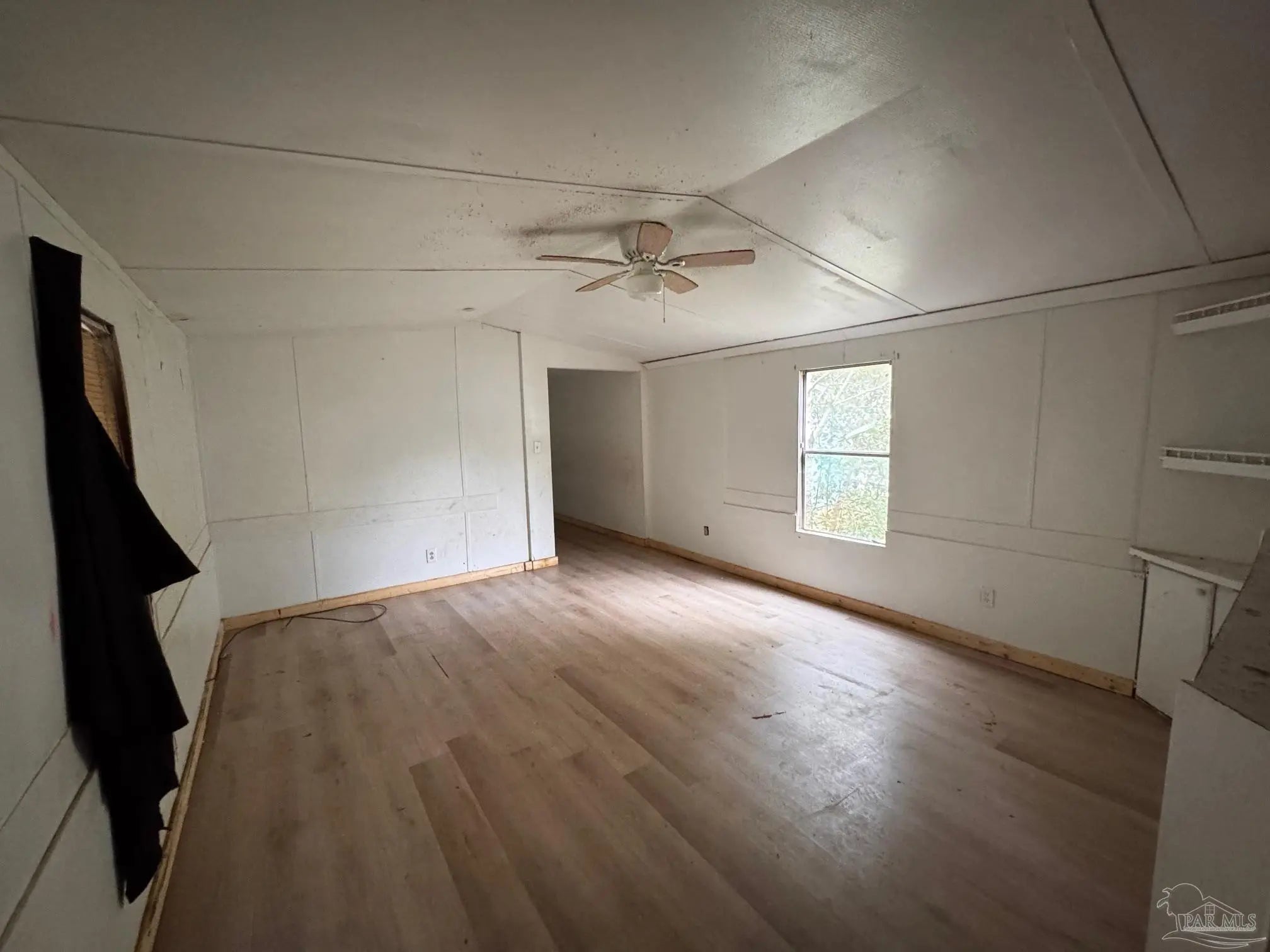 Photo of Listing #673746