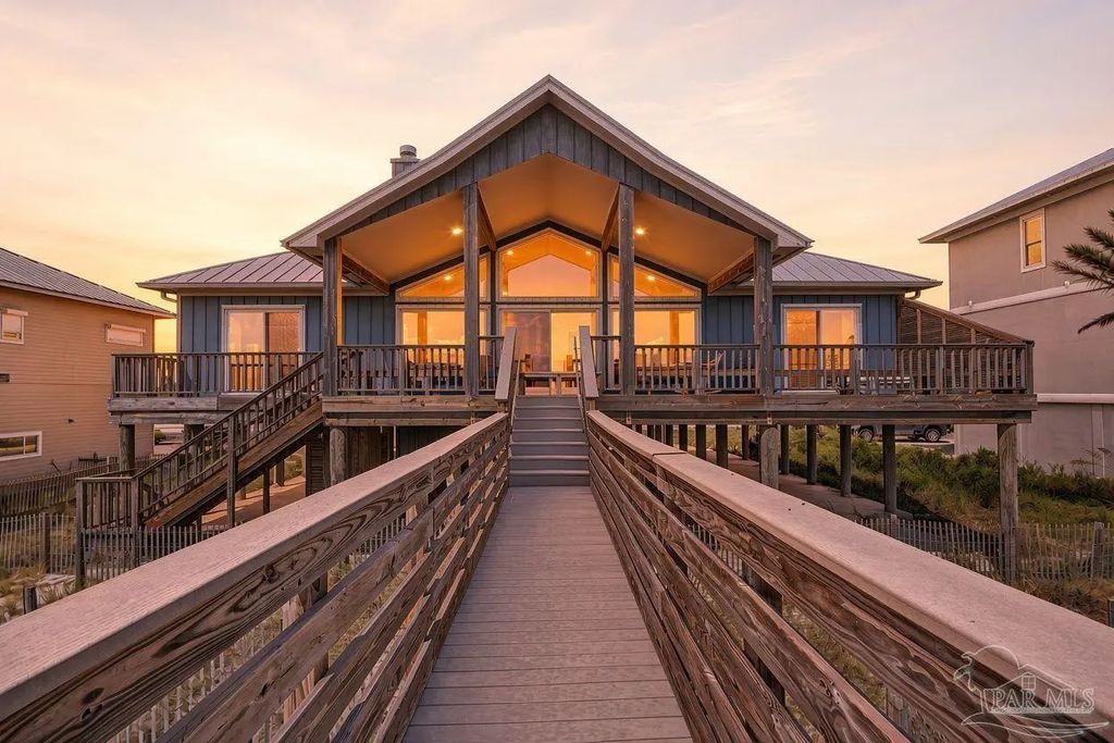 7637 Gulf Blvd, Navarre Beach