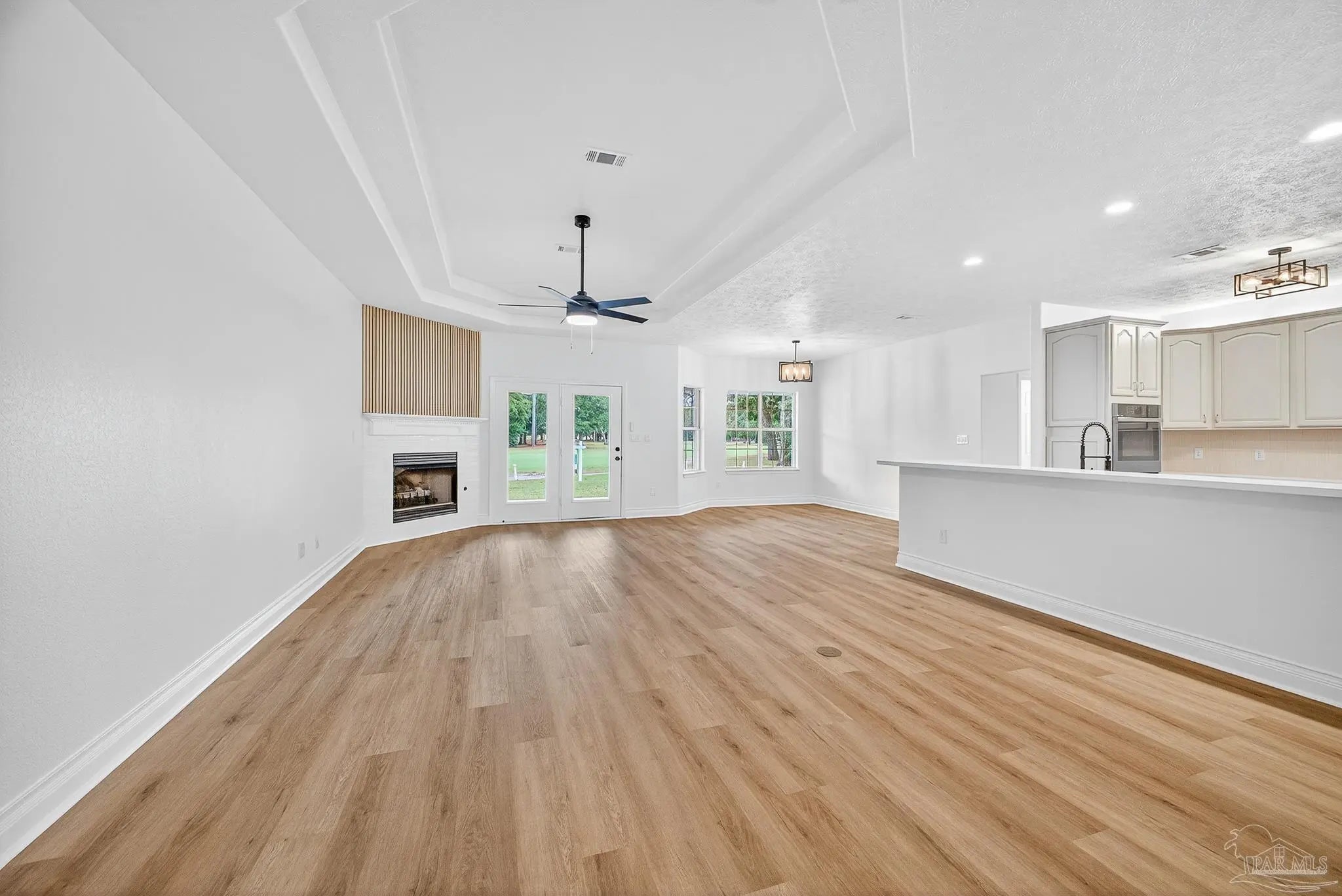 Photo of Listing #671413