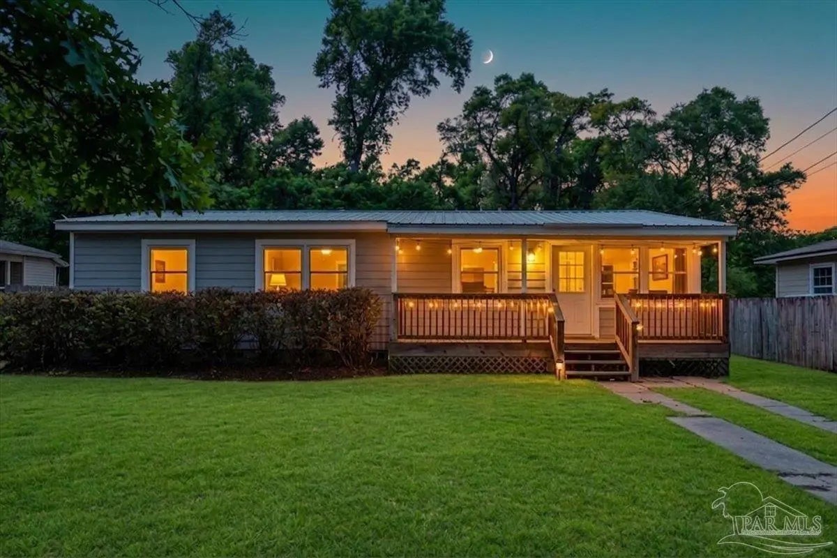 Photo of Listing #680526