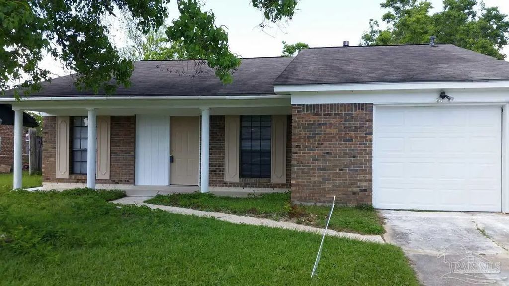 7106 Redondo Dr, Pensacola