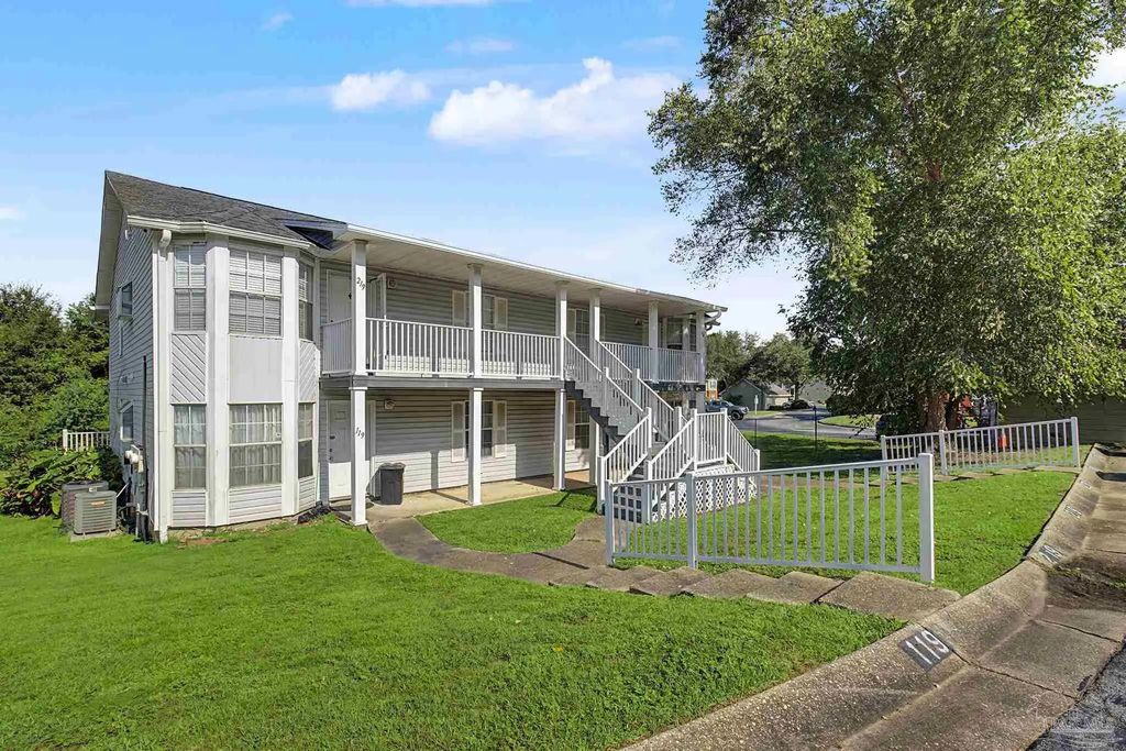 1500 E Johnson Ave #219, Pensacola
