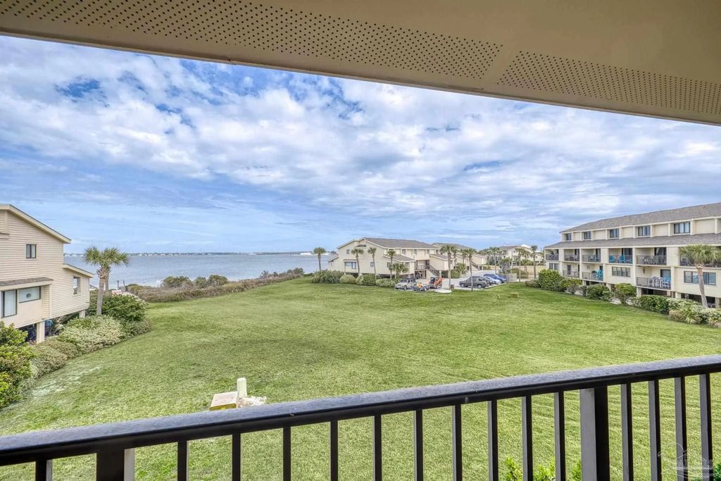 900 Ft Pickens Rd #824, Pensacola Beach