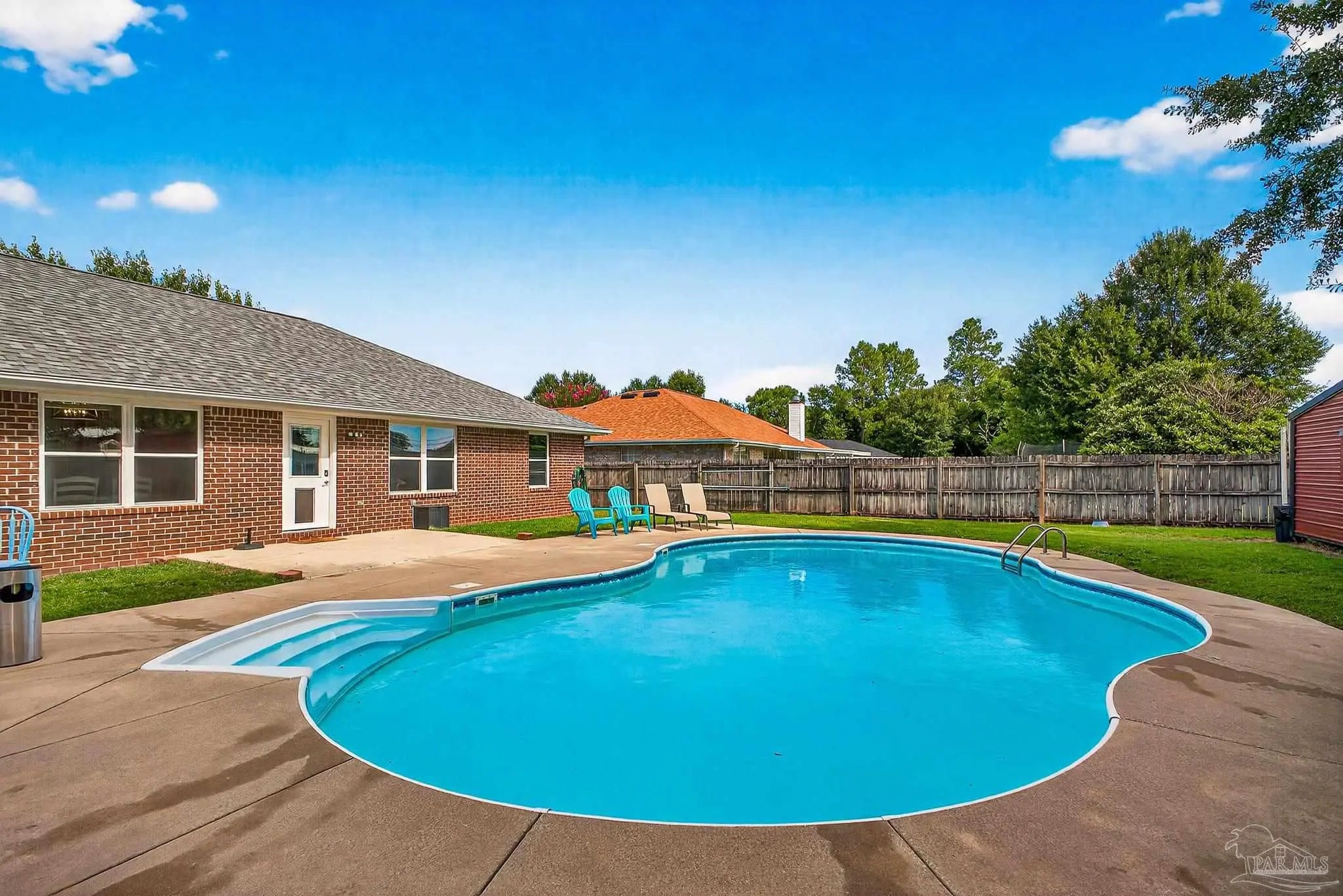 Photo of Listing #670257