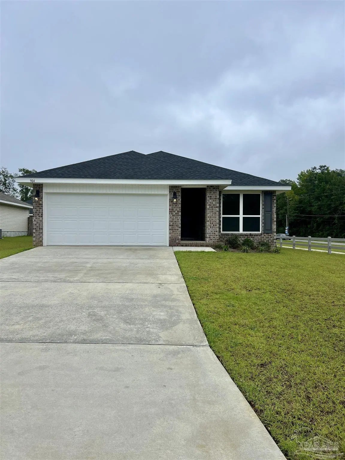 Photo of Listing #654437