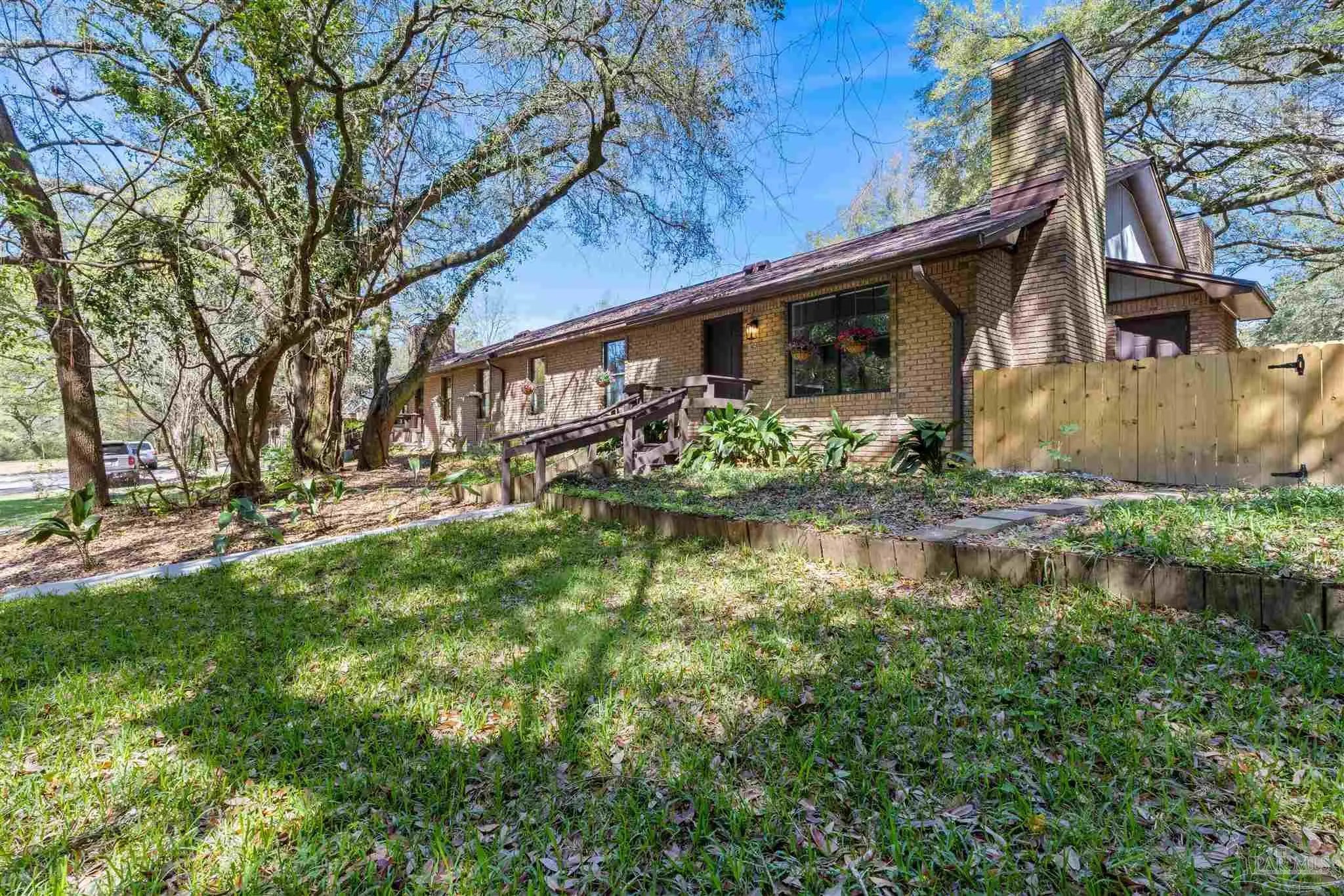 Photo of Listing #679191