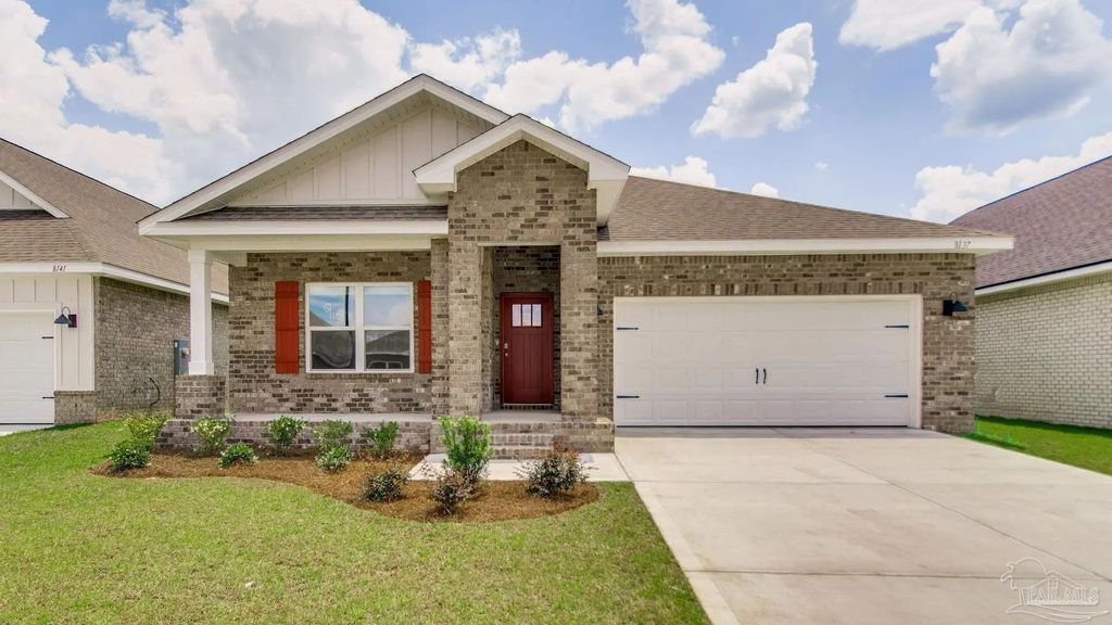 257 Makaira Dr, Cantonment