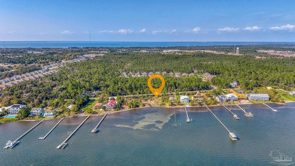 5503 Soundside Dr, Gulf Breeze