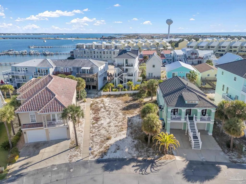 1428 Sonata Ct, Navarre Beach