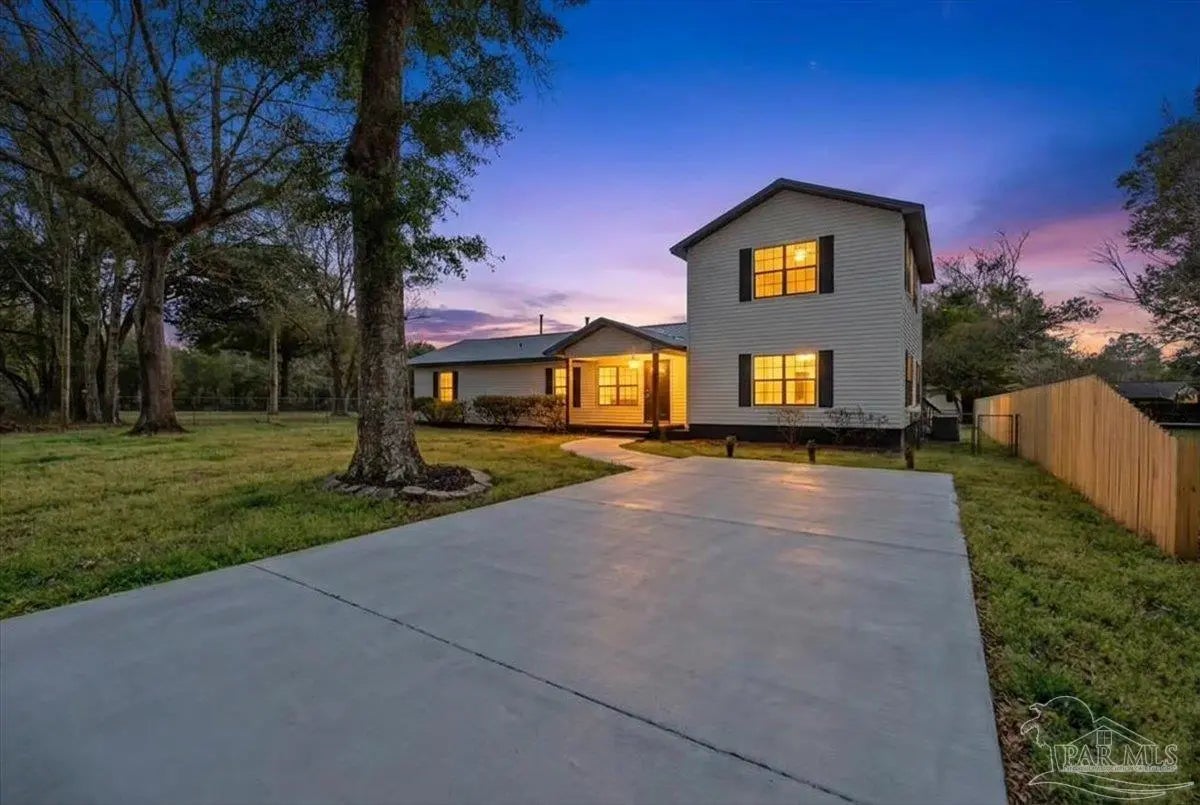 Photo of Listing #678489