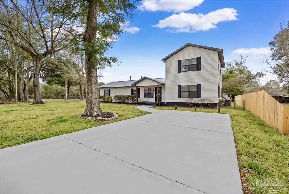 Photo of Listing #678489