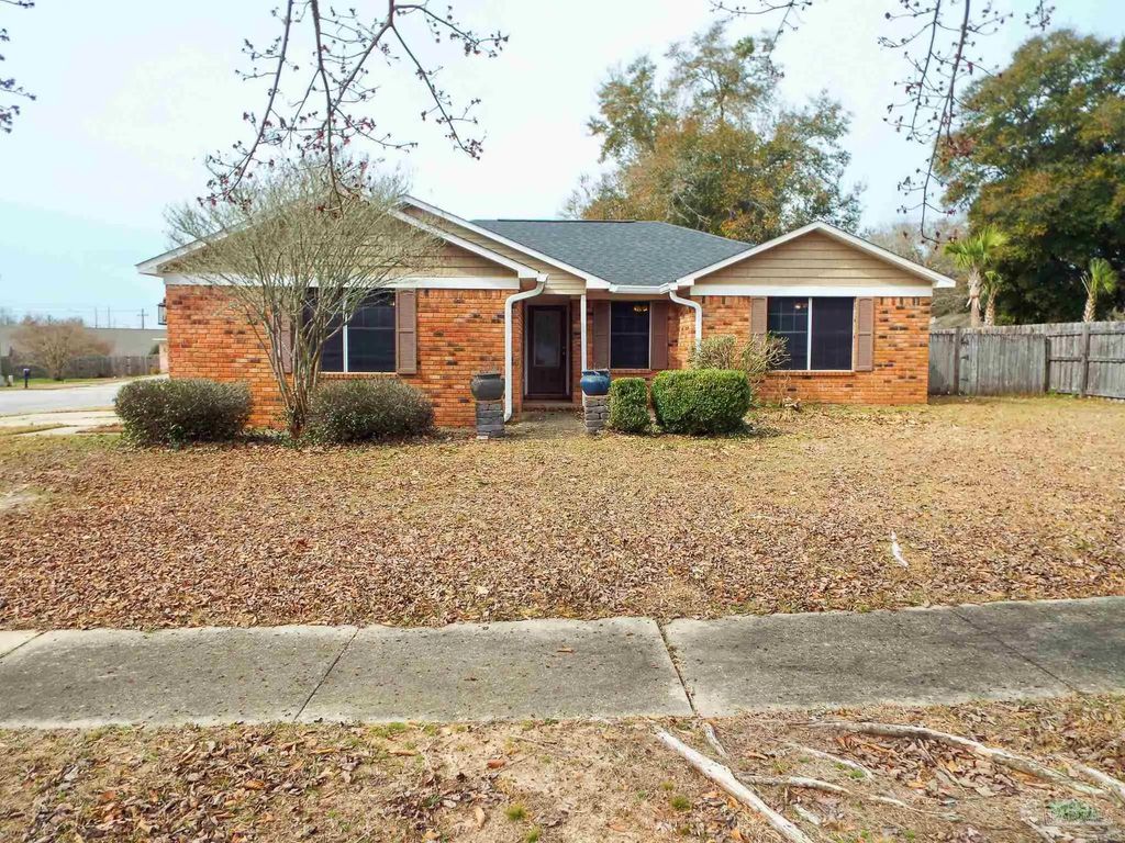 4315 Bayou Ridge Dr, Pace