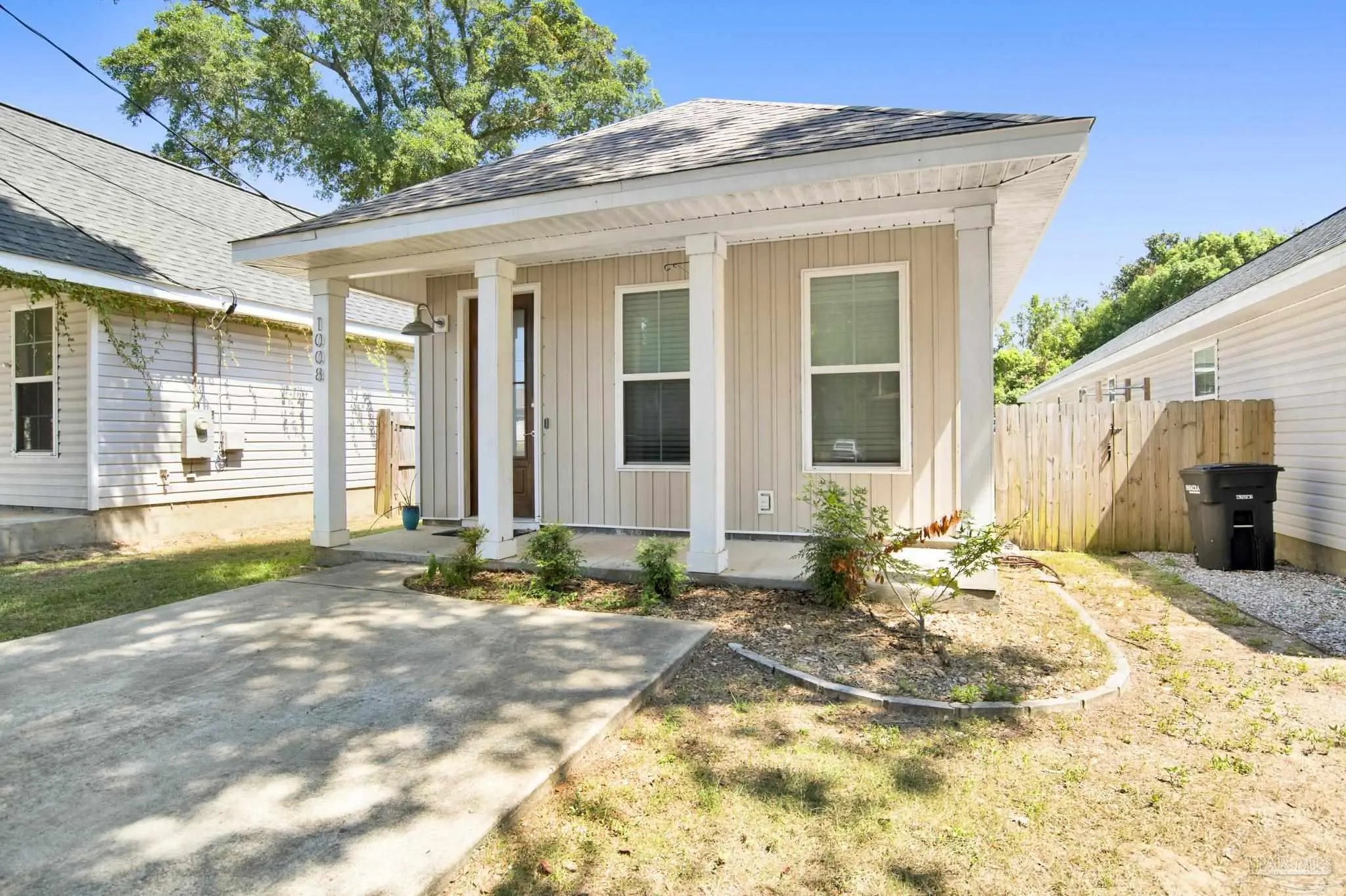 Photo of Listing #671329