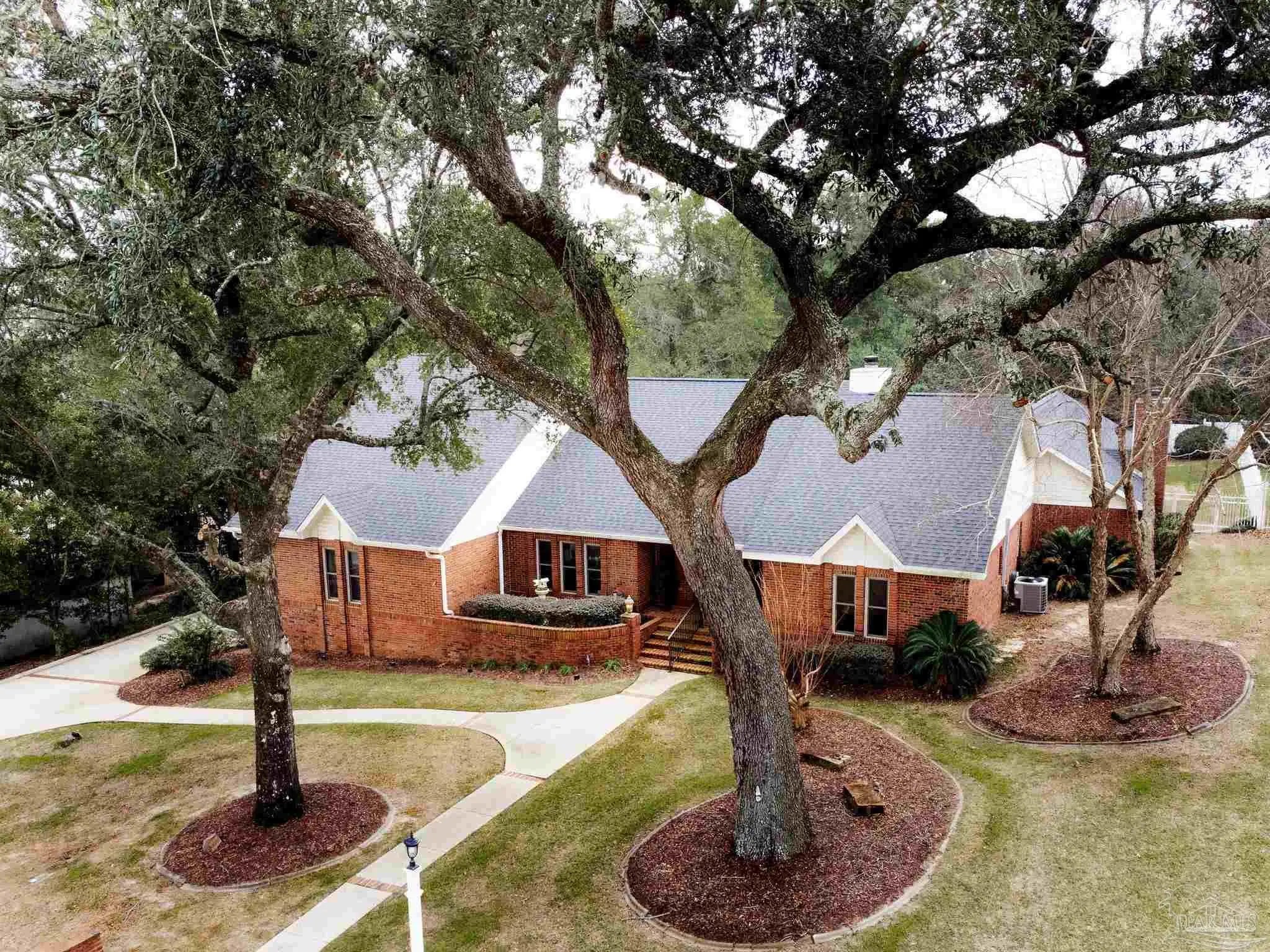 Photo of Listing #676711