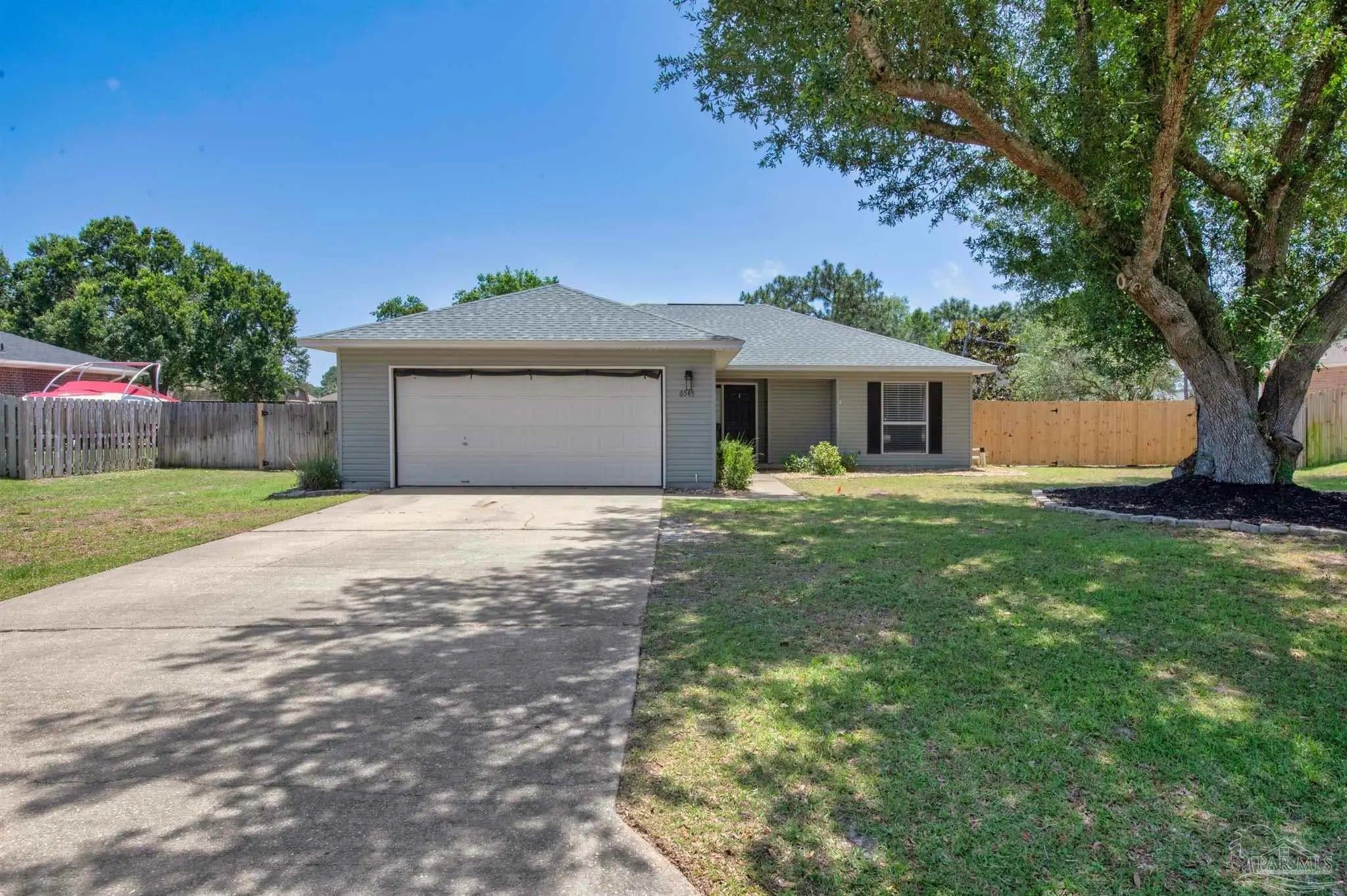 Photo of Listing #664692