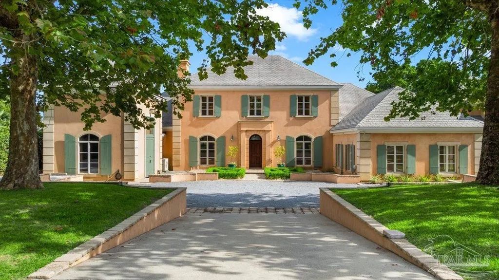 1725 E La Rua St, Pensacola