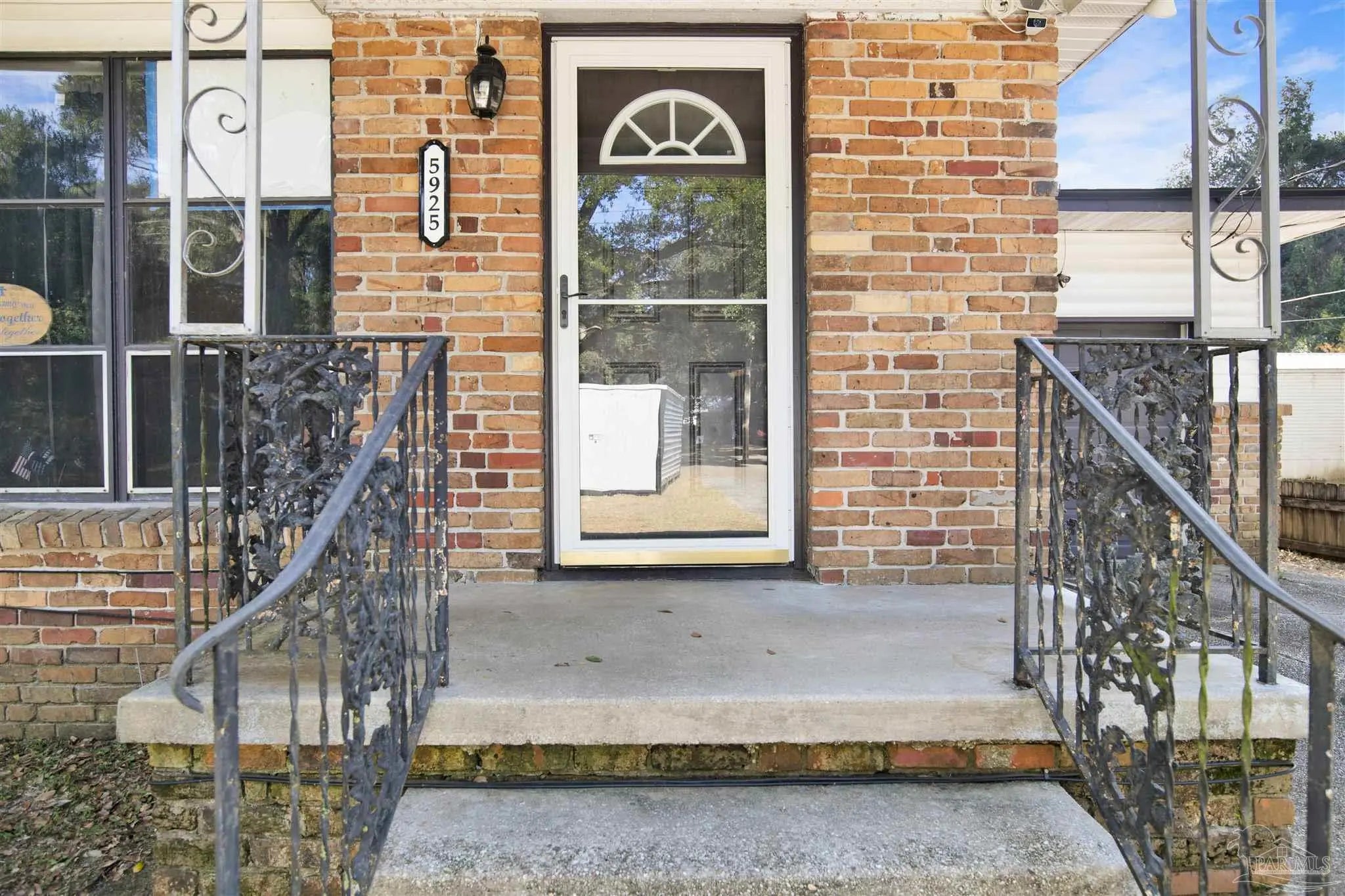 Photo of Listing #675563