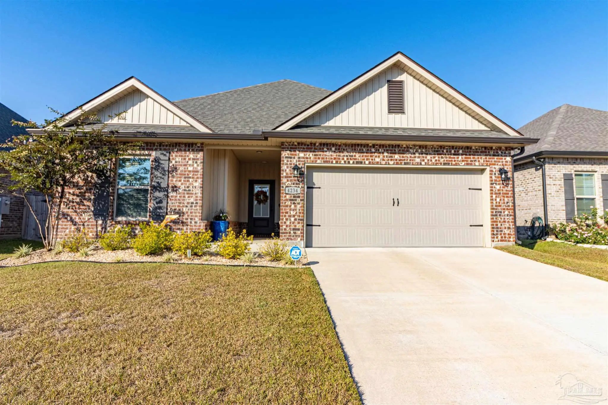 Photo of Listing #674045