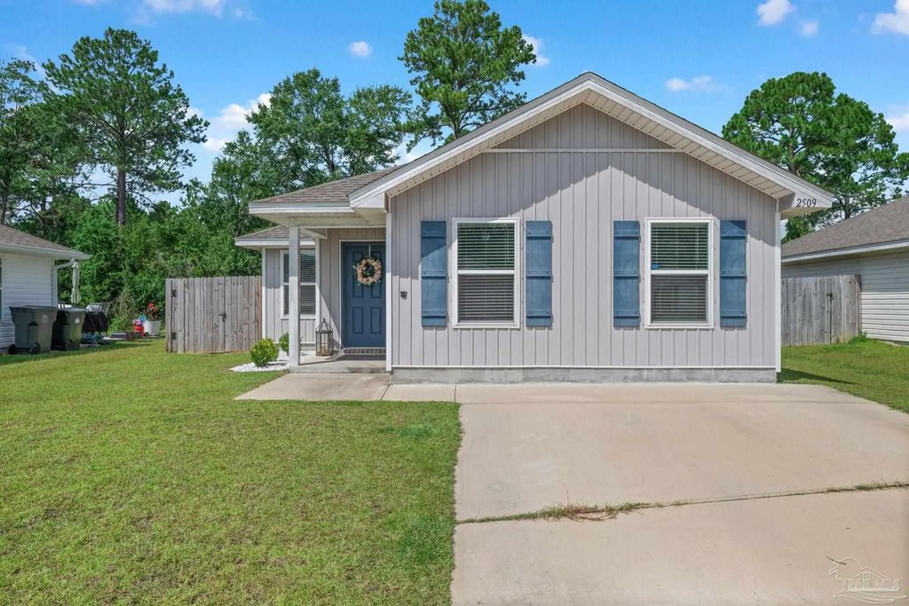 2509 Sutton Place Dr, Cantonment