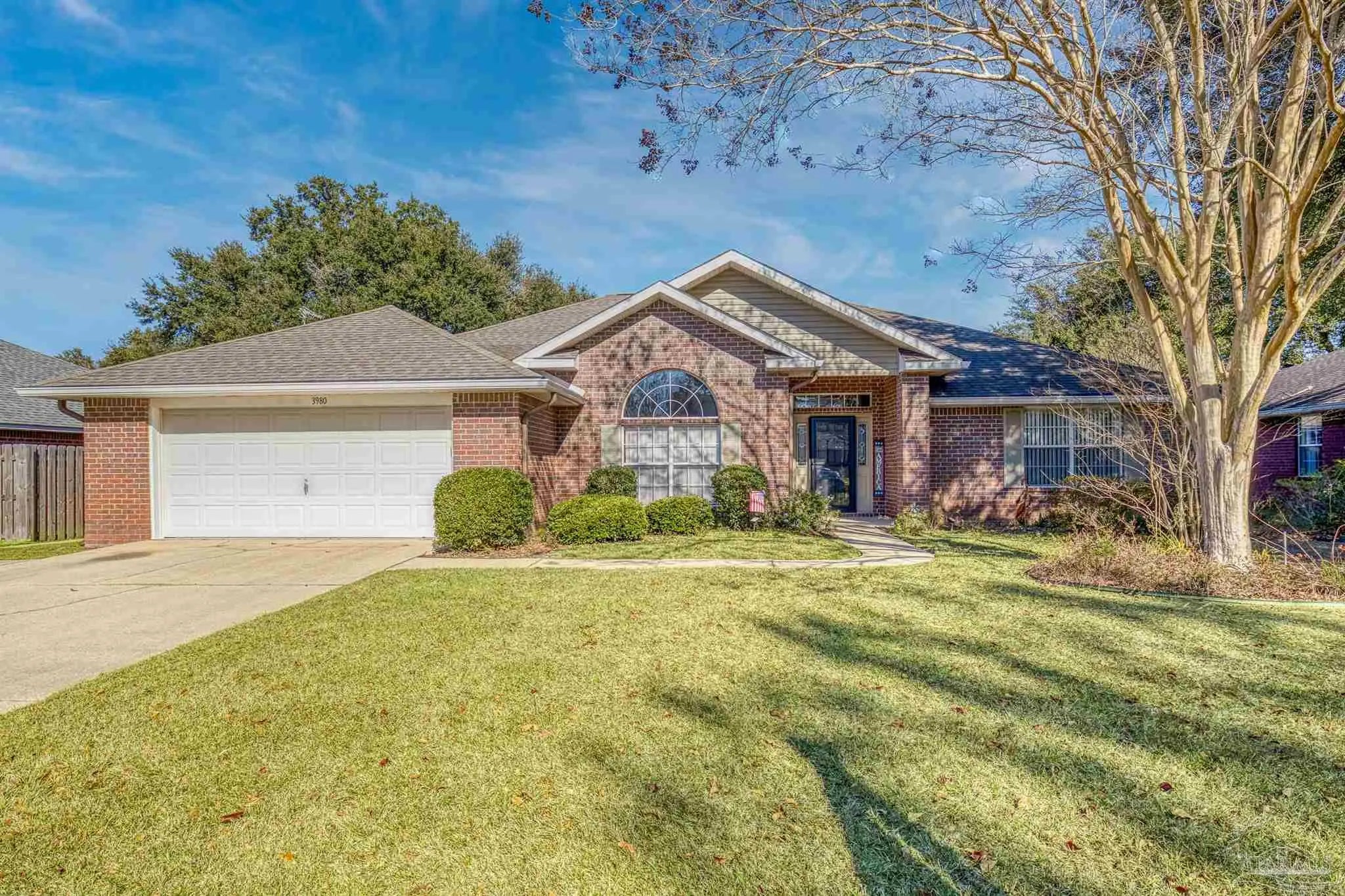 Photo of Listing #674333