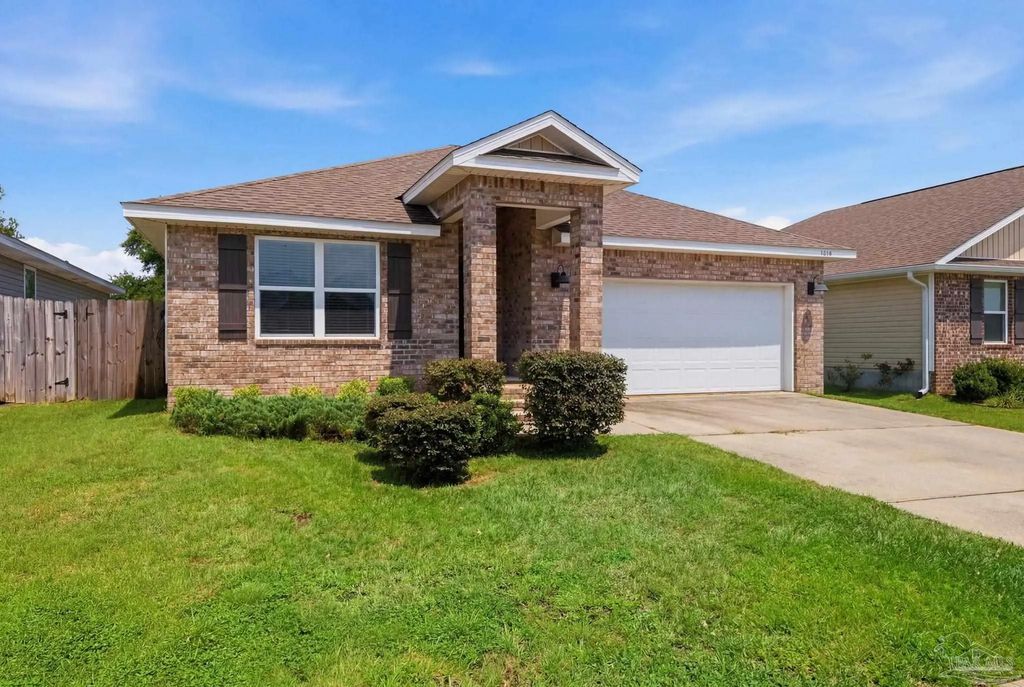 5673 Guinevere Ln, Milton