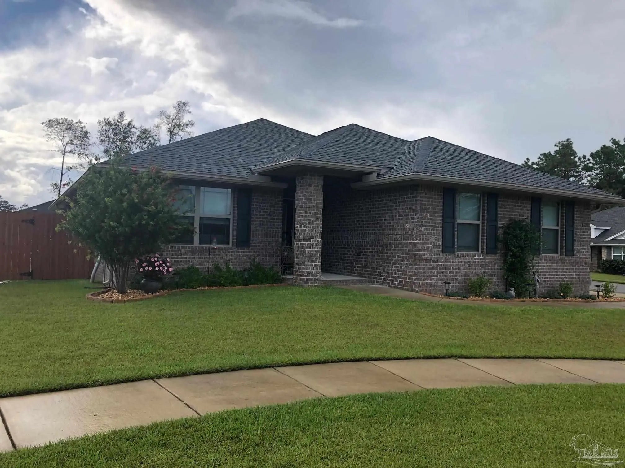 Photo of Listing #676935