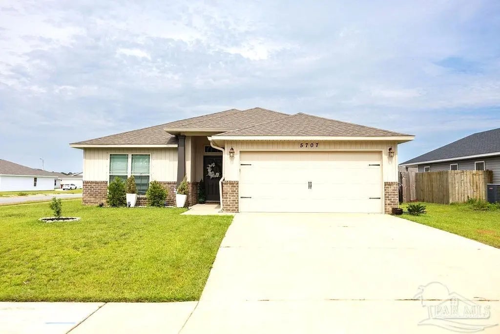 Photo of Listing #675548