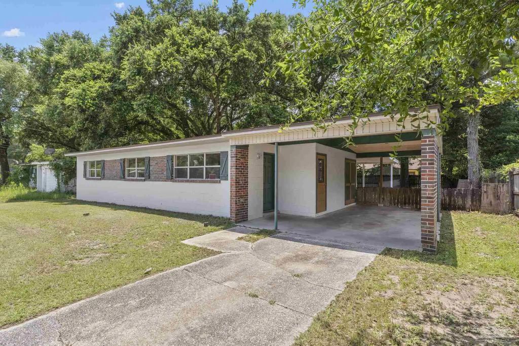 4513 Guerlain Way, Pensacola