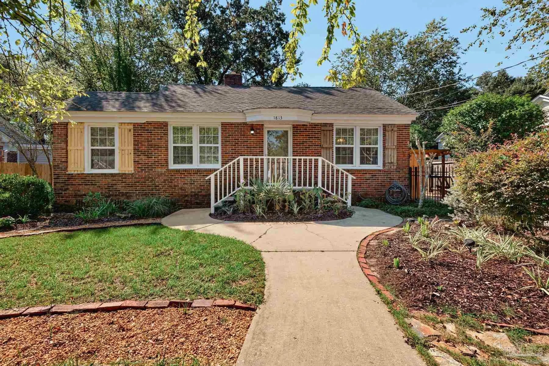 Photo of Listing #671635