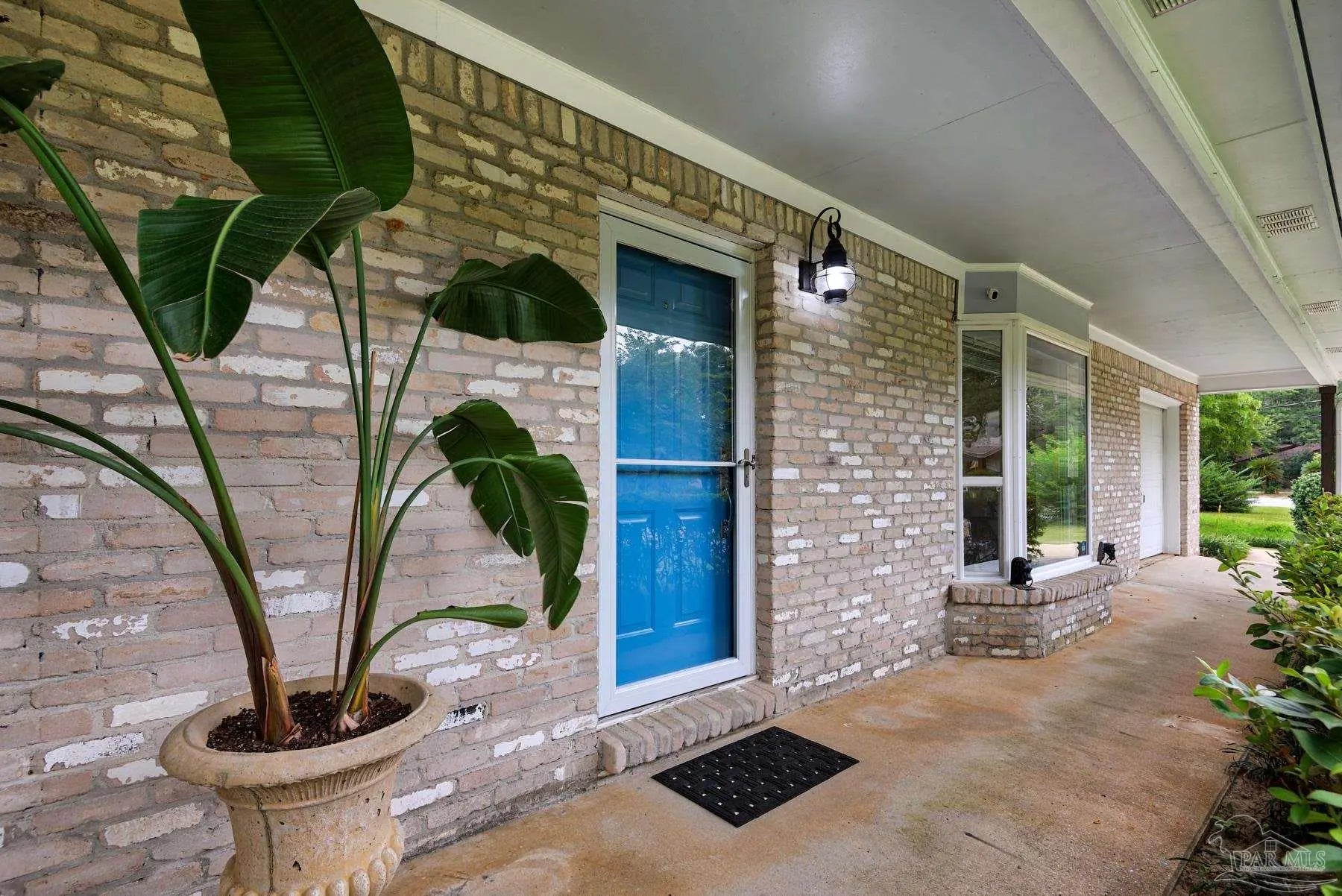 Photo of Listing #680153