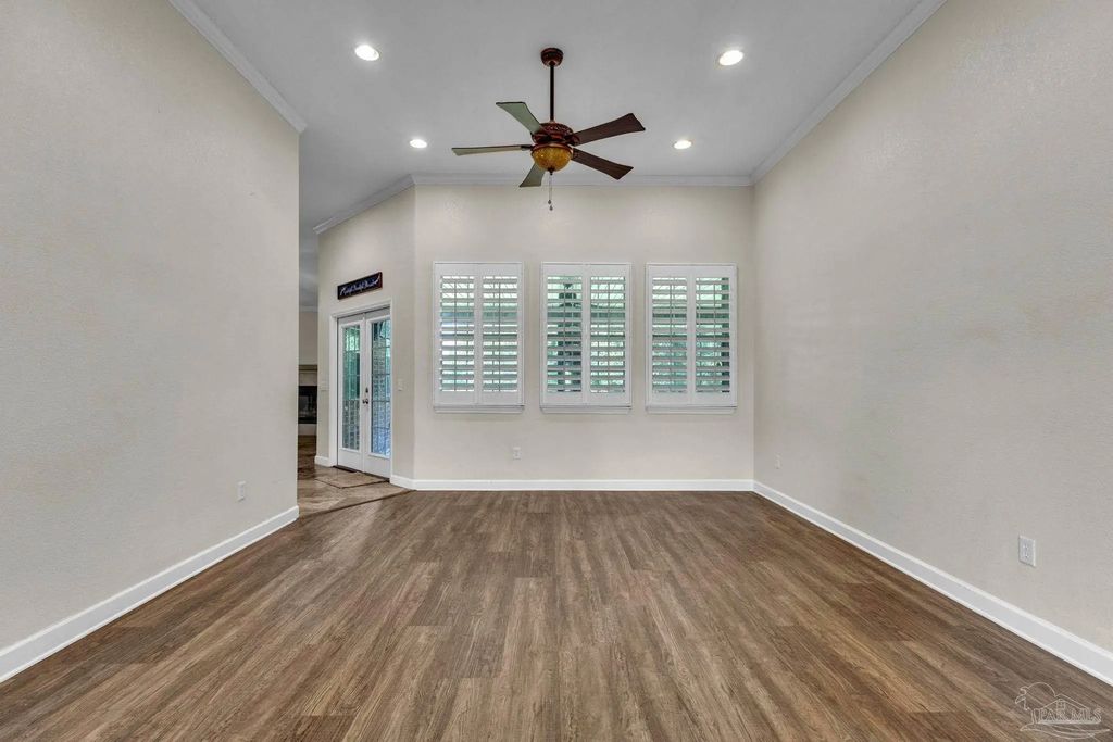 4401 Essex Terrace Cir, Pace