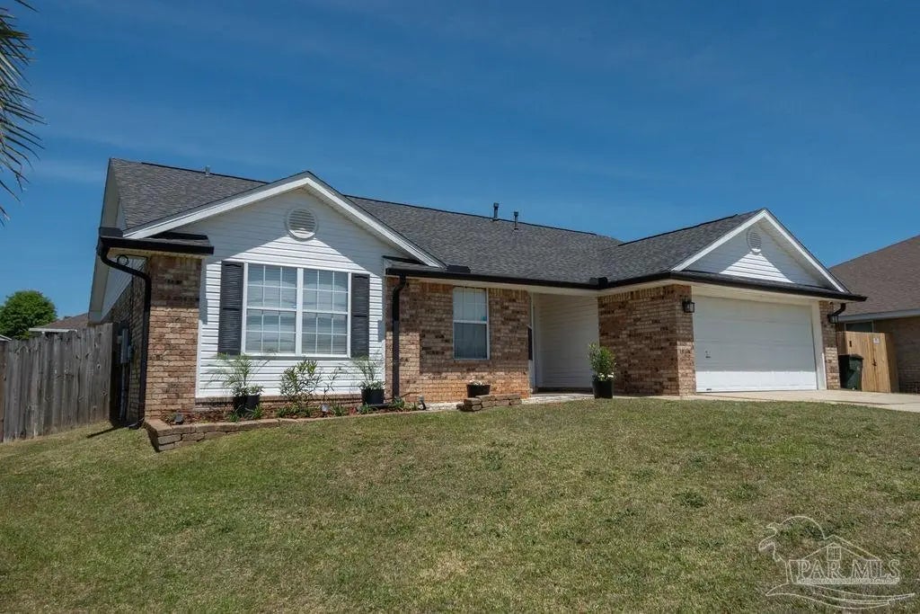 Photo of Listing #680942