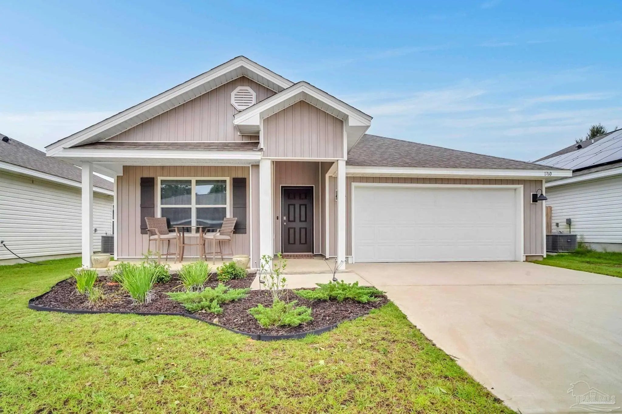 Photo of Listing #675990