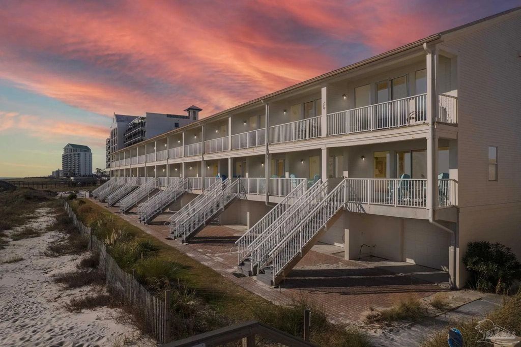8425 Gulf Blvd #8, Navarre Beach