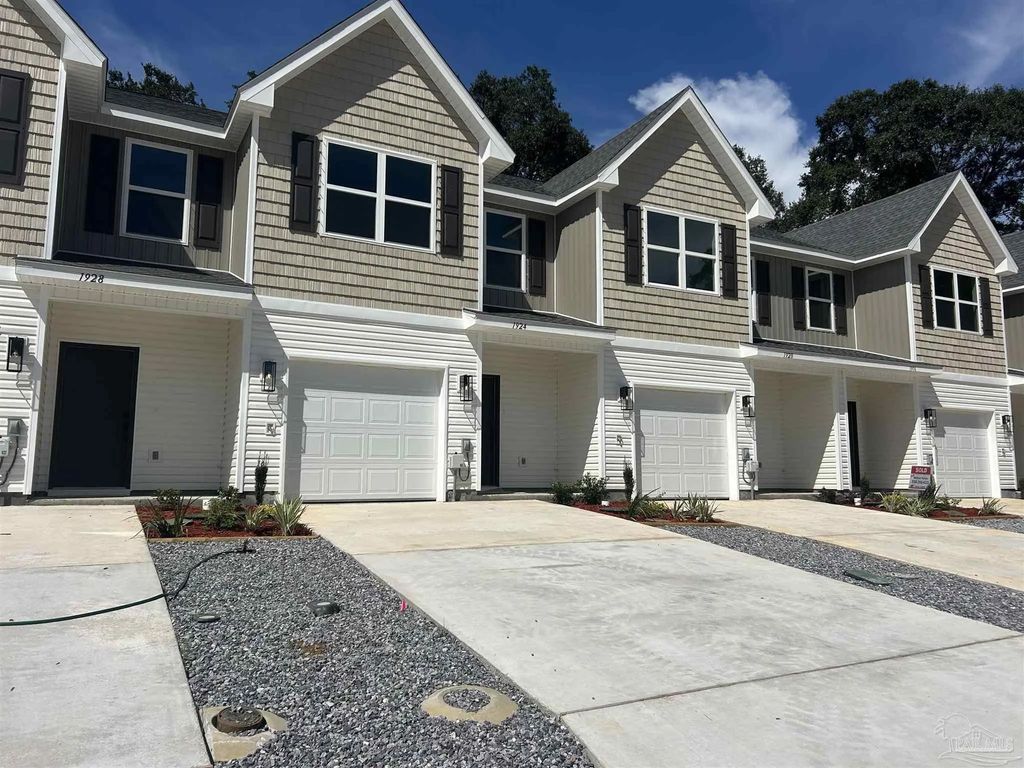 1444 Cedar Grove Ln #3b, Pensacola