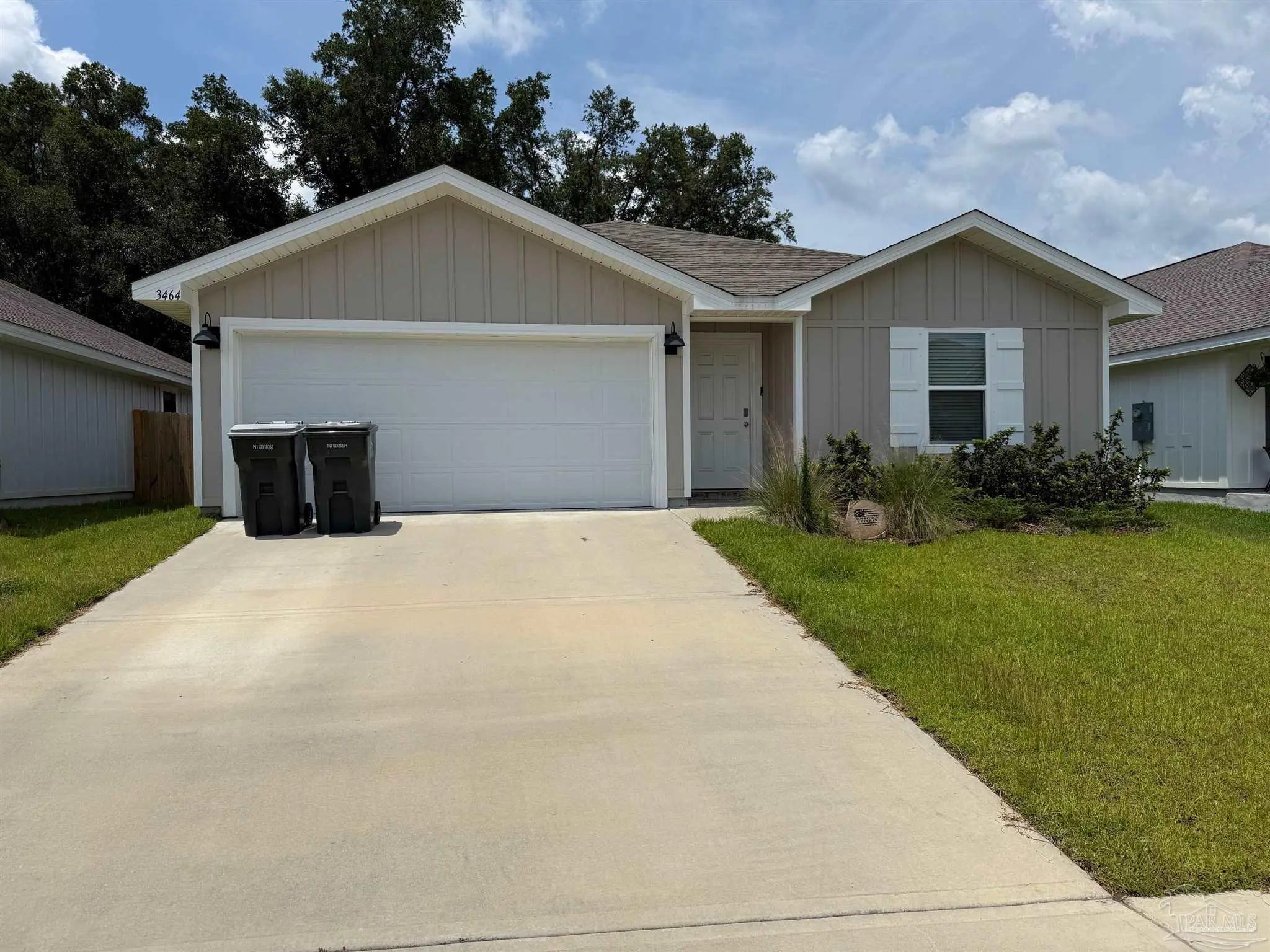 Photo of Listing #666773