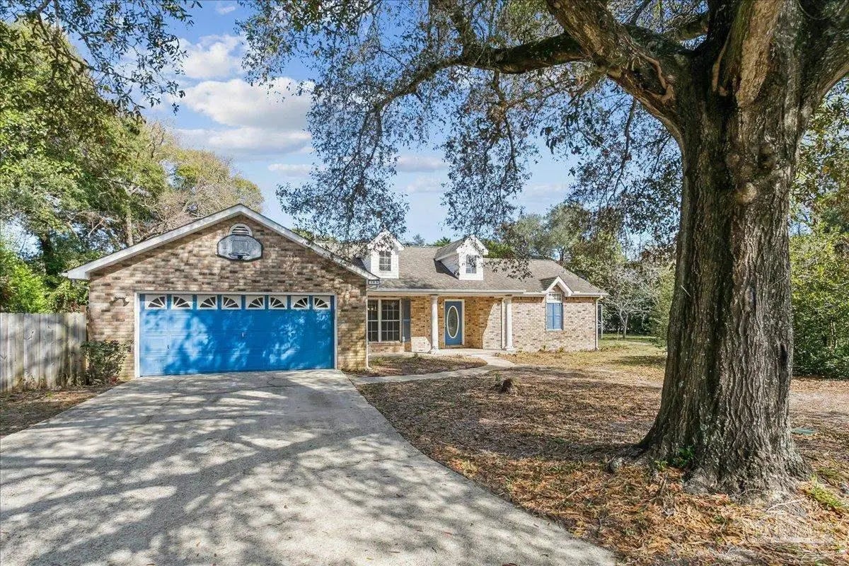 Photo of Listing #678585