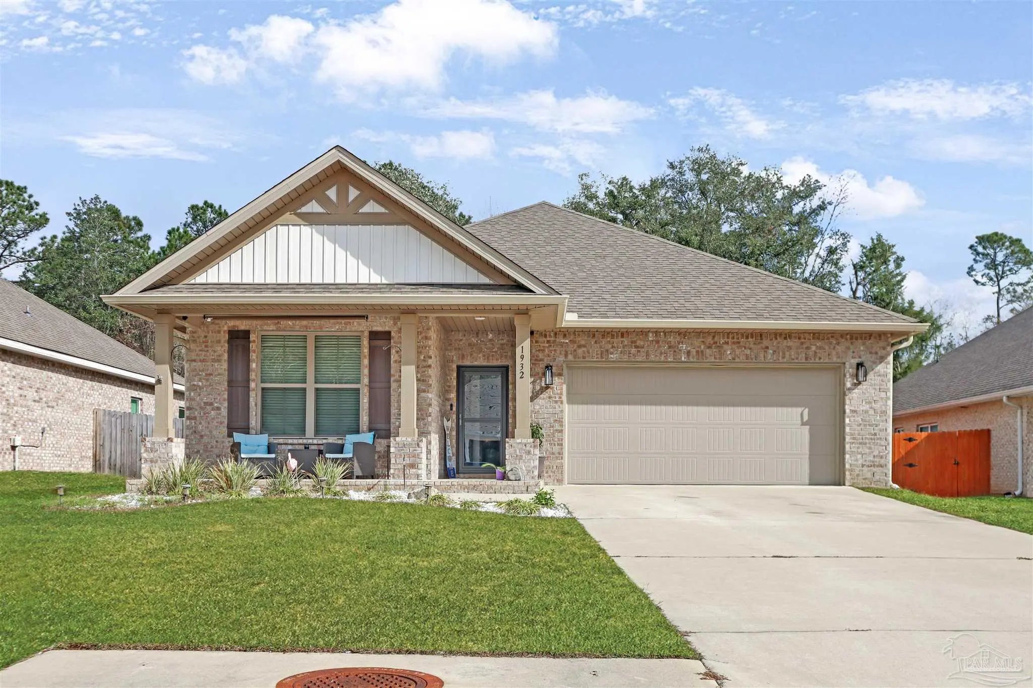 Photo of Listing #676037