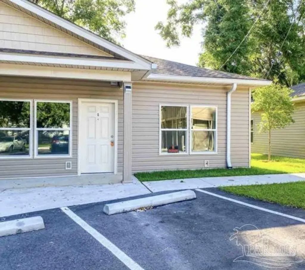 2425 E Johnson Ave #g, Pensacola