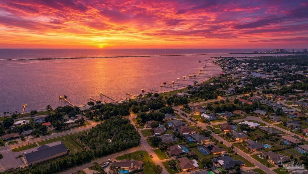 5009 Challenger Way, Pensacola