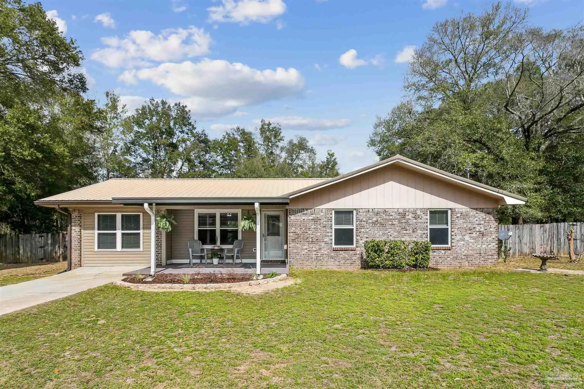 Photo of Listing #675994