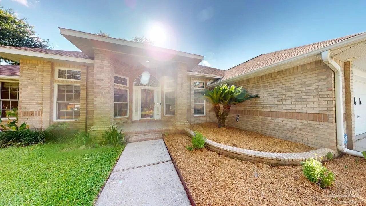 Photo of Listing #667210