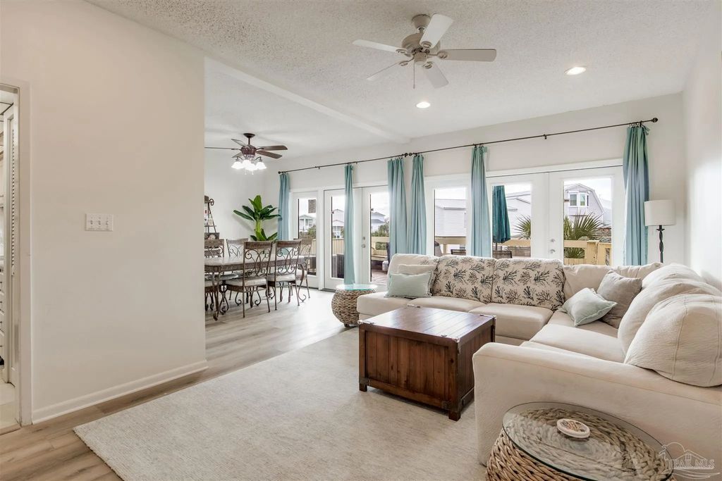 8520 Gulf Blvd #33, Navarre Beach