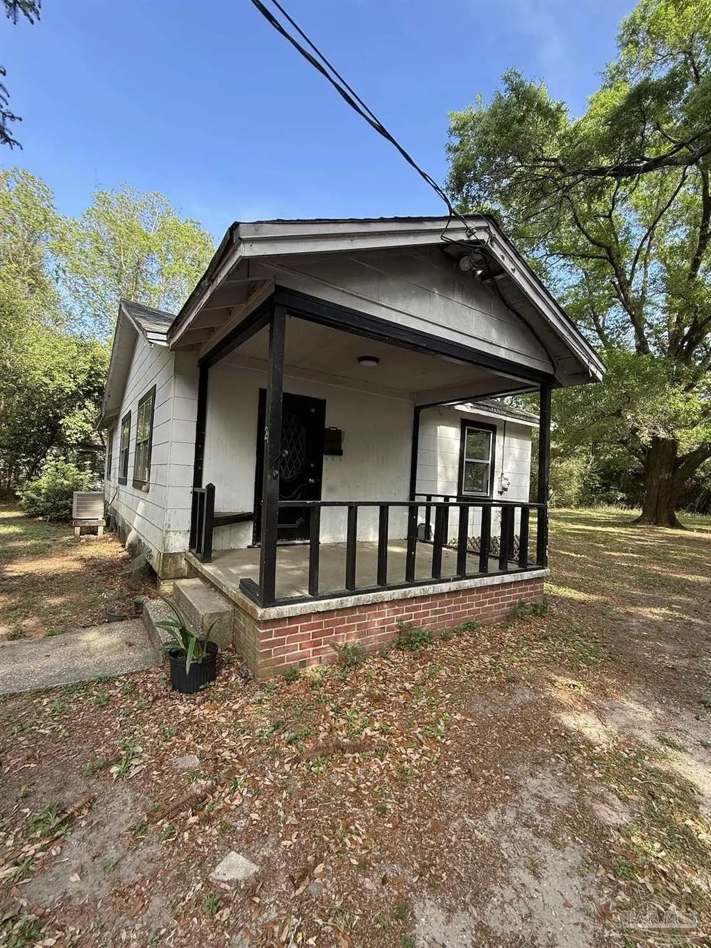 21 Hancock Ln, Pensacola