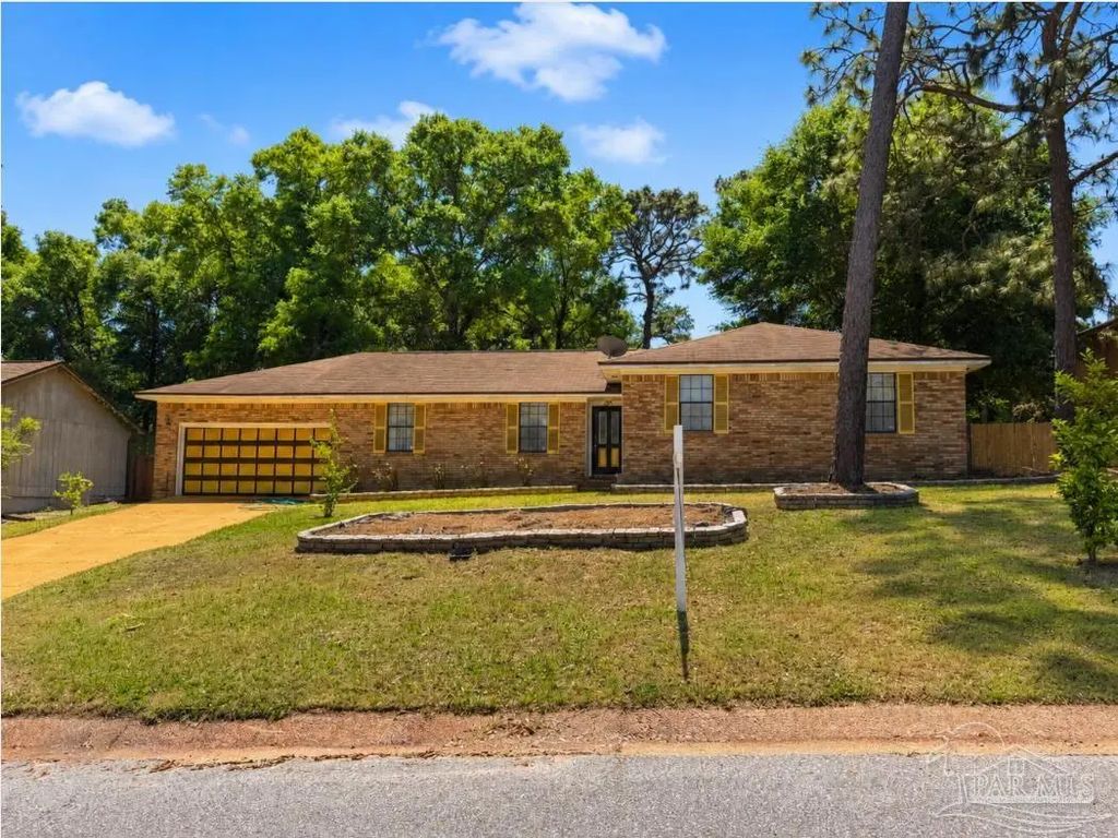 7604 Brook Forest Dr, Pensacola