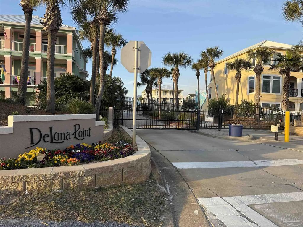 6 N Galvez Ct, Pensacola Beach